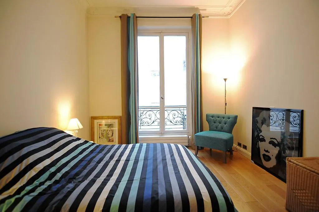Champs Elysees 3*
